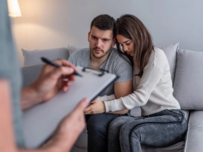 Psihoterapeut pruža siguran prostor